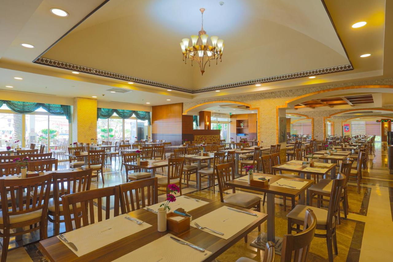 Crystal Family Resort & Spa Belek Exterior foto