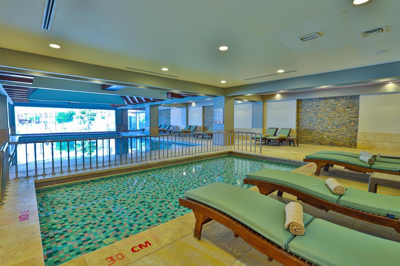 Crystal Family Resort & Spa Belek Exterior foto
